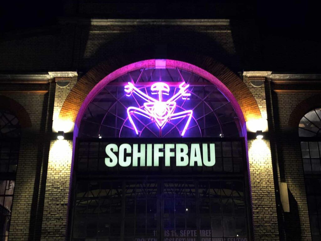 Neonsign Nägeli Schiffbau Zürich by Glasbläserei Bärtschi